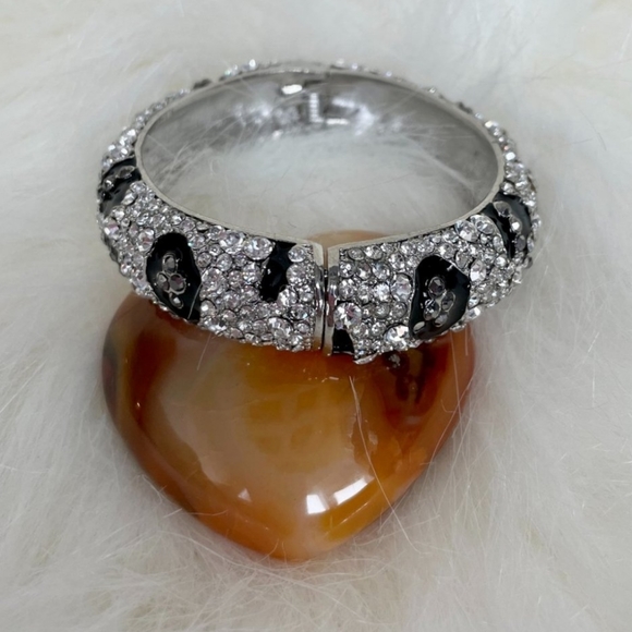 NWT hinged Encrusted in Rhinestones Silver and Black Bracelet Cuff!! GORGEOUS - Picture 2 of 5